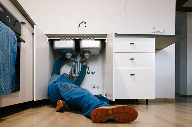 Professional Leak Detection technician working in Creston, OH
